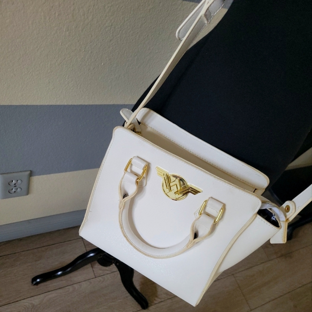 Wonder woman crossbody